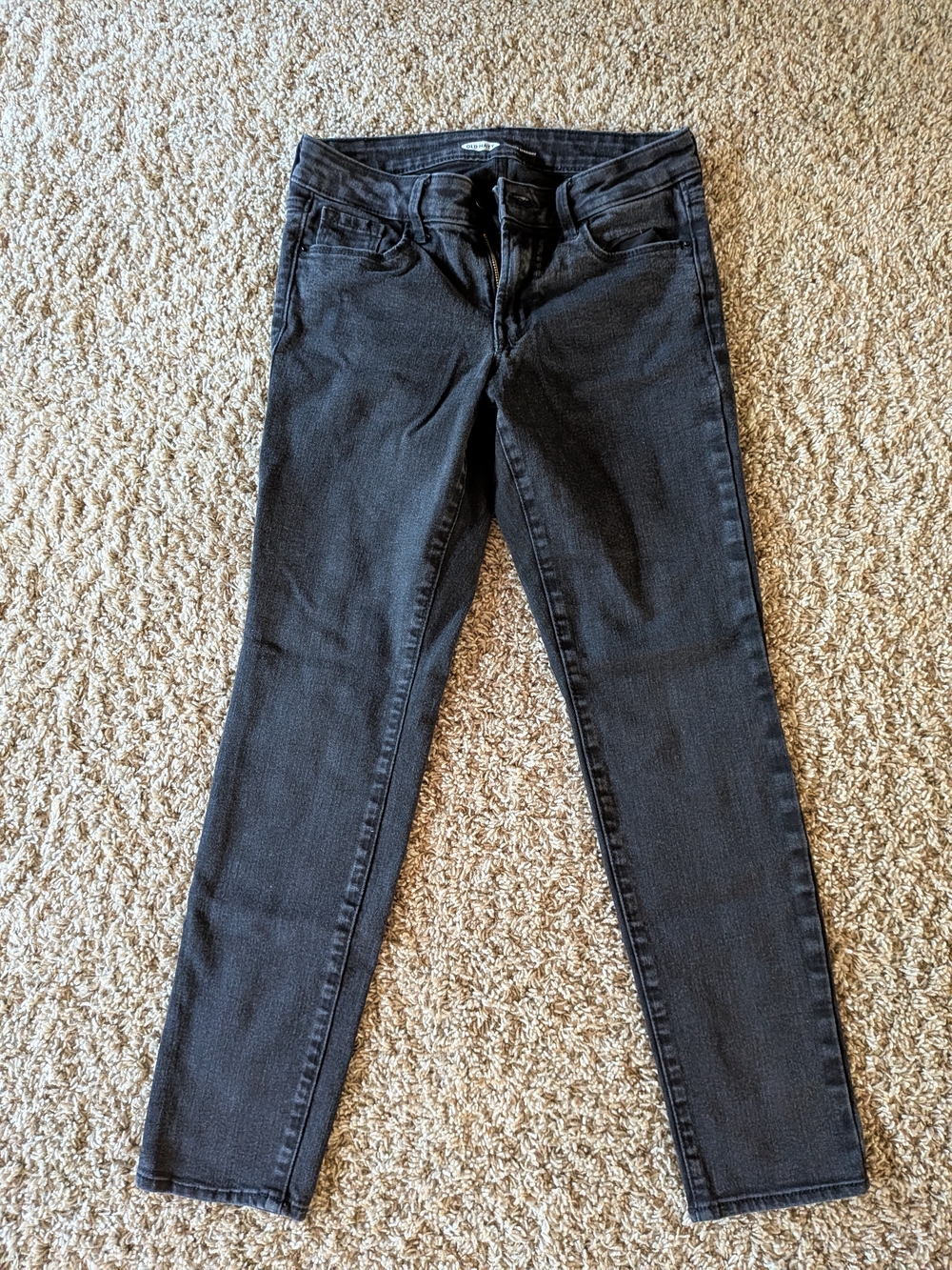 Old Navy Black Cropped Ankle Jeans - Slim Straight